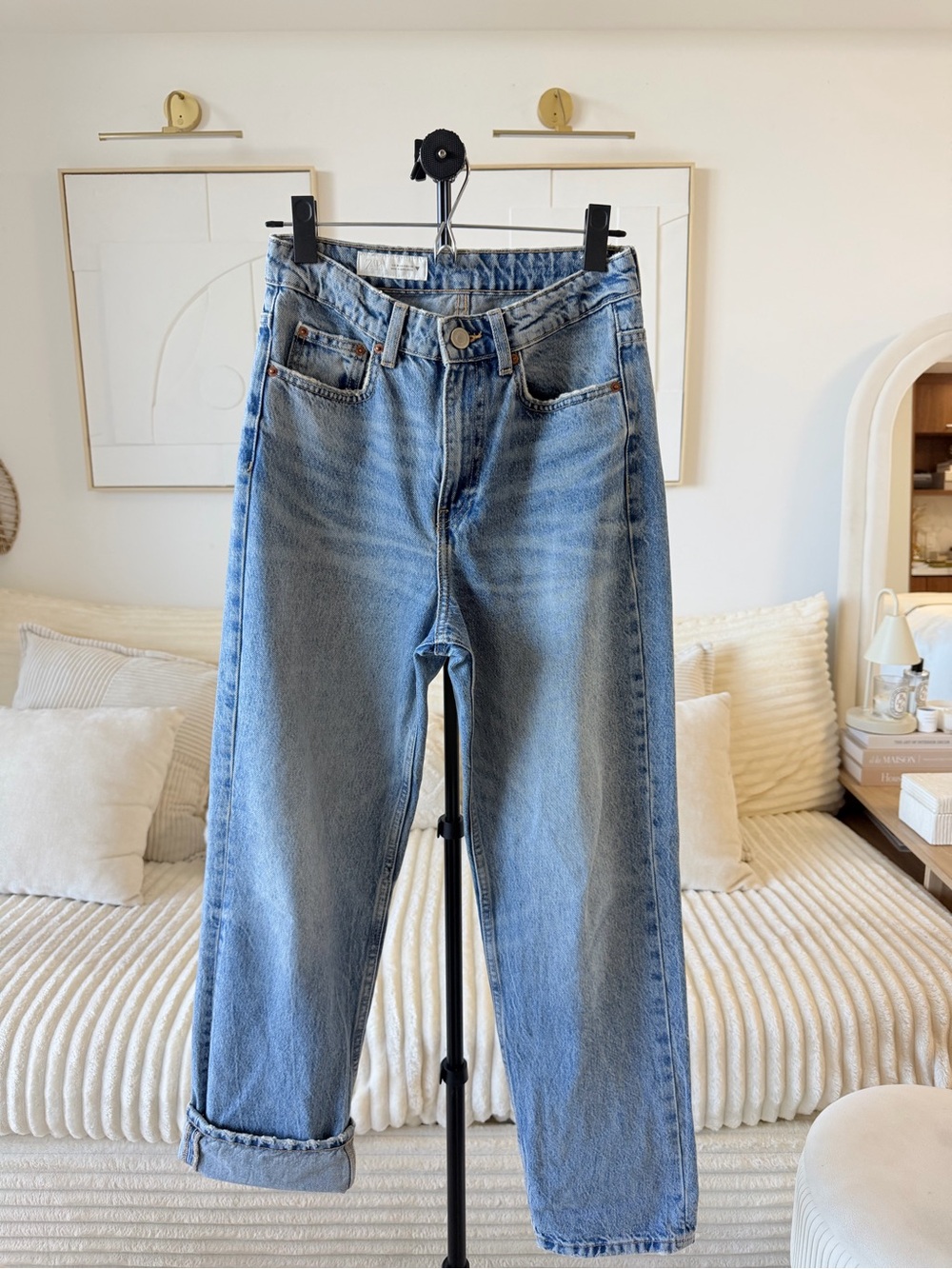 ZARA High Rise Straight Leg Jeans – Light Blue Wash – US 4